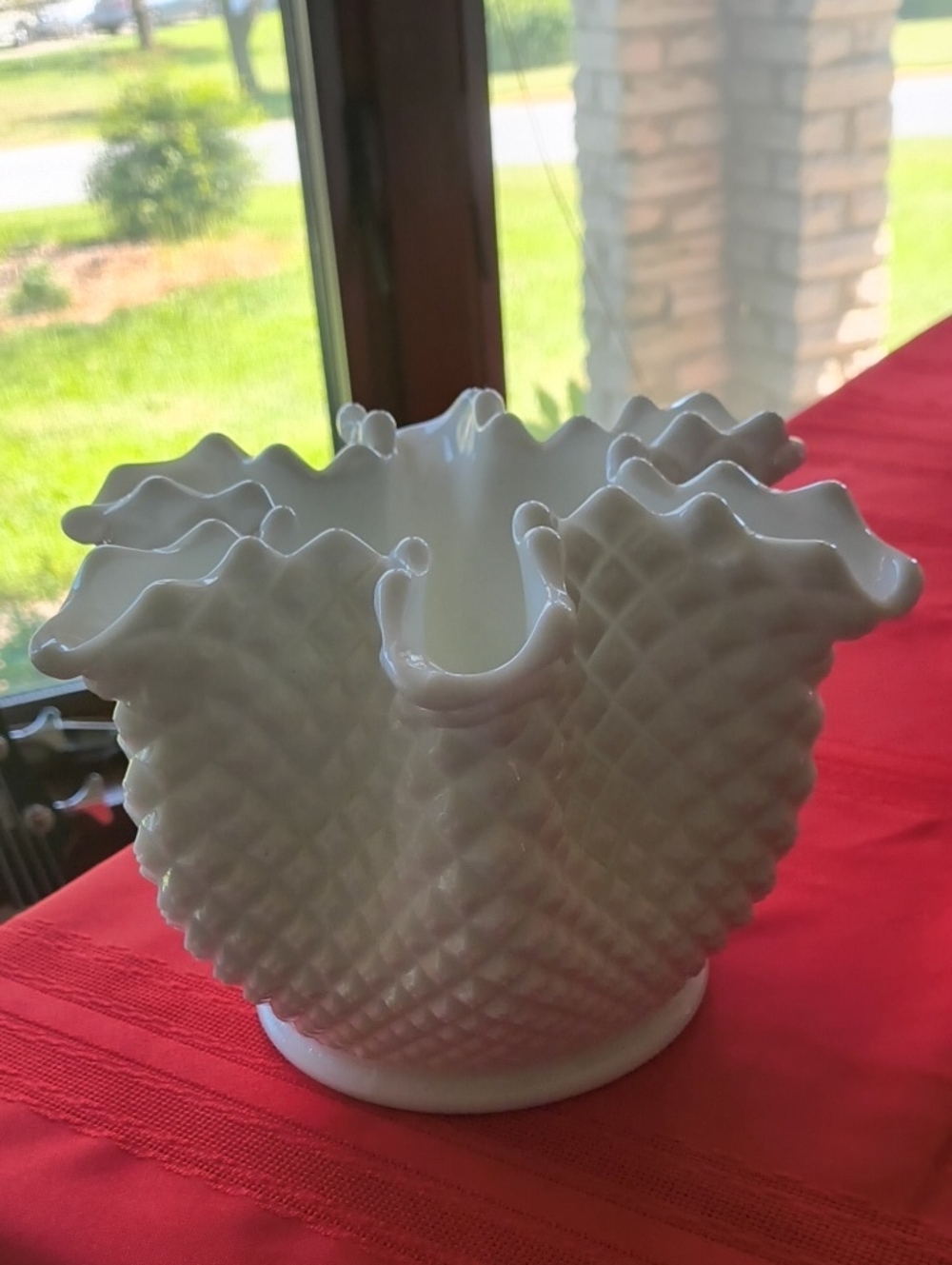 Vintage Fenton Style Milk Glass Hobnail Ruffled Pinch Bowl Excellent!